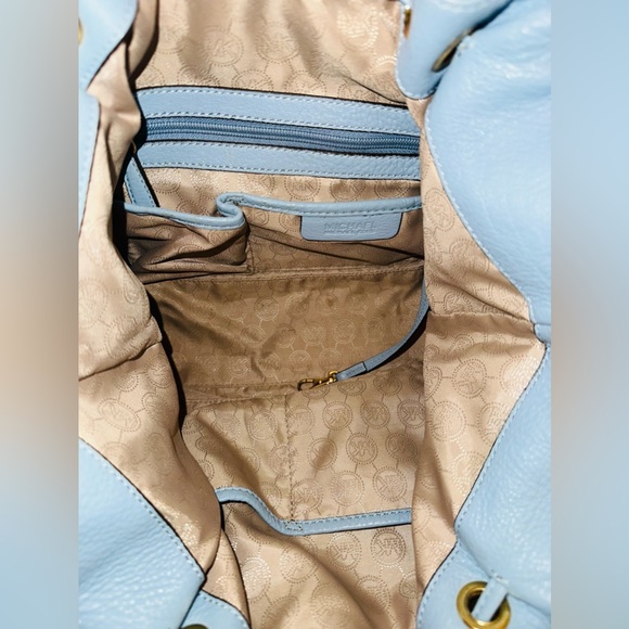 Like New!!!! 🩵. Michael Kors Limited Edition Large Camden Drawstring Bag. - Picture 10 of 10